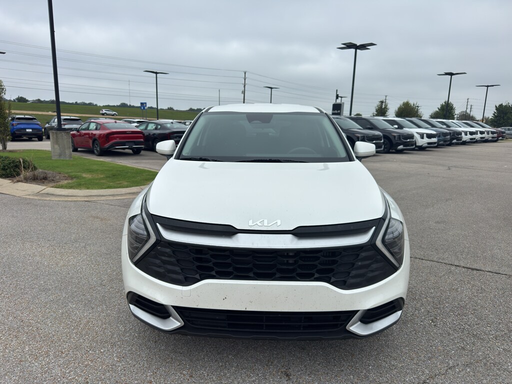 2025 Kia Sportage Hybrid LX photo 2