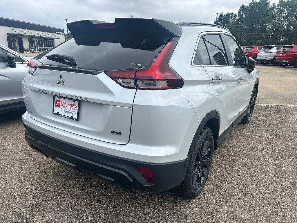 2025 Mitsubishi Eclipse Cross SEL photo 4