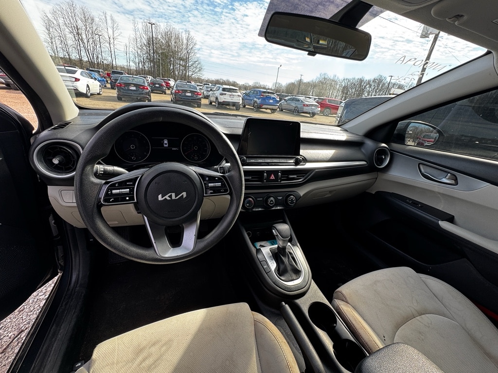 Used 2022 Kia Forte LXS Sedan