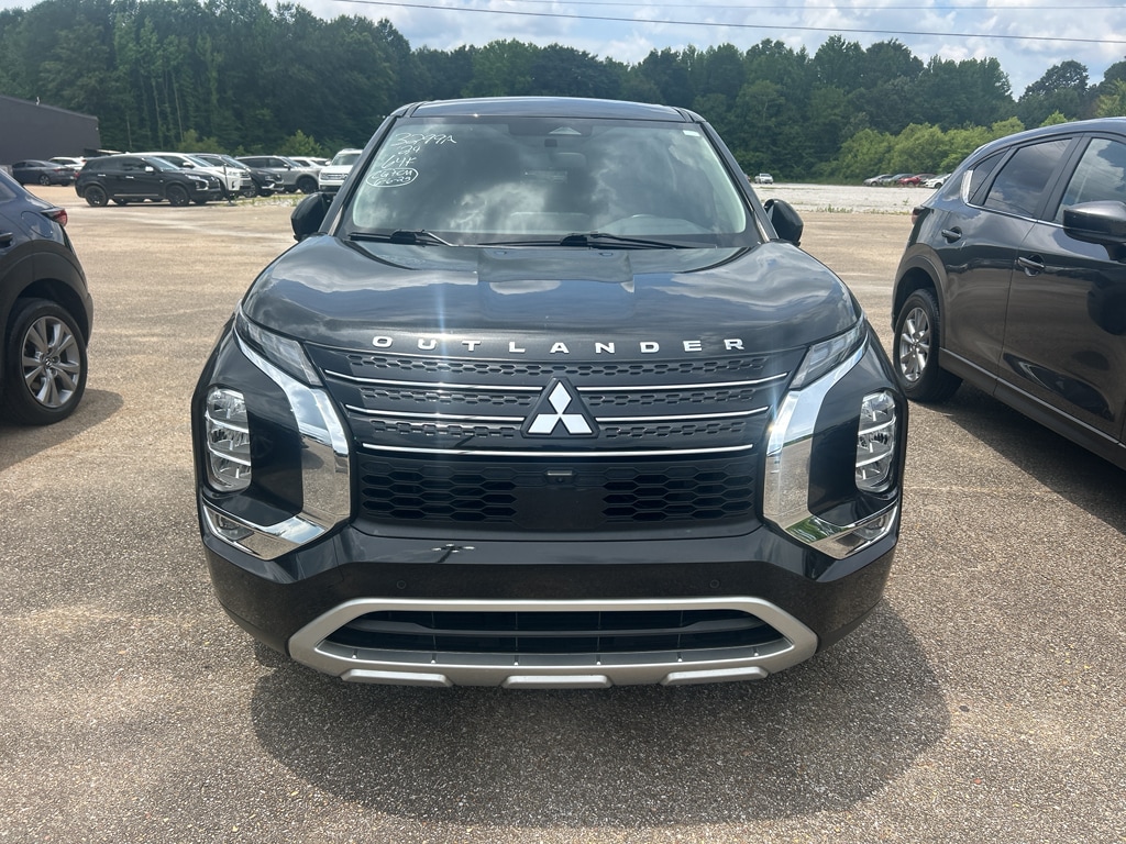 Used 2024 Mitsubishi Outlander SE with VIN JA4J3VA83RZ005130 for sale in Saltillo, MS