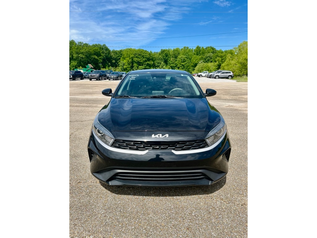 Used 2022 Kia Forte LXS Sedan