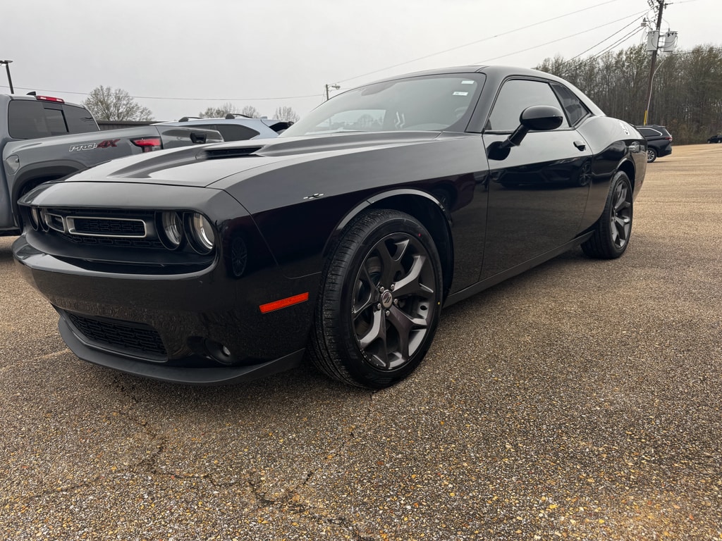Used 2018 Dodge Challenger SXT Coupe