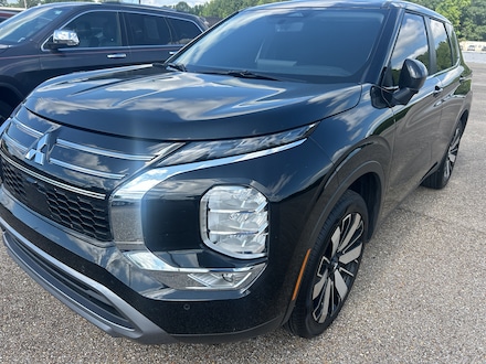 2025 Mitsubishi Outlander SE SUV