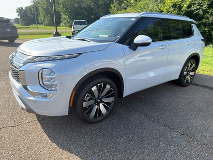 2026 Mitsubishi Outlander SEL SUV