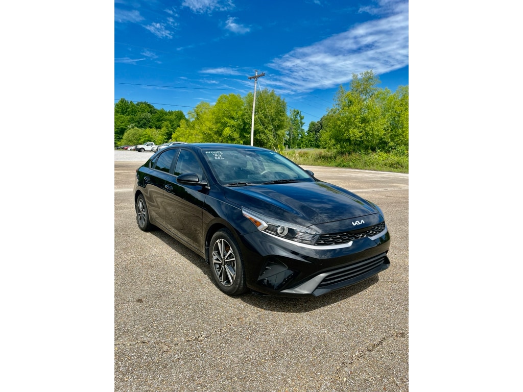 Used 2022 Kia Forte LXS Sedan