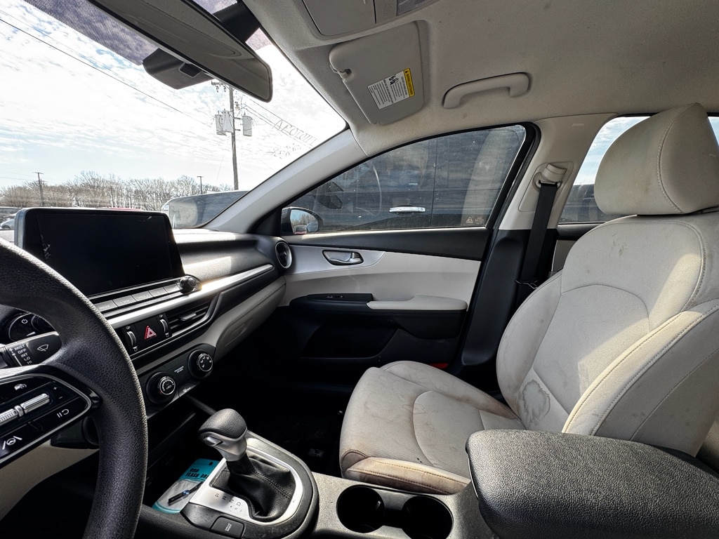 Used 2022 Kia Forte LXS Sedan