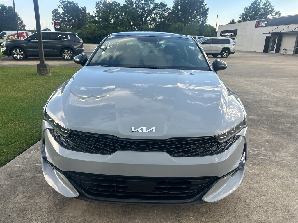 2023 Kia K5 GT-Line photo 2