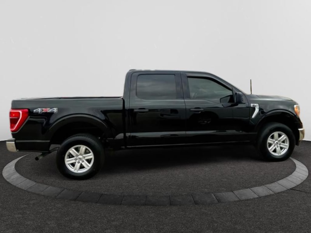 Used 2022 Ford F-150 XLT Truck SuperCrew Cab