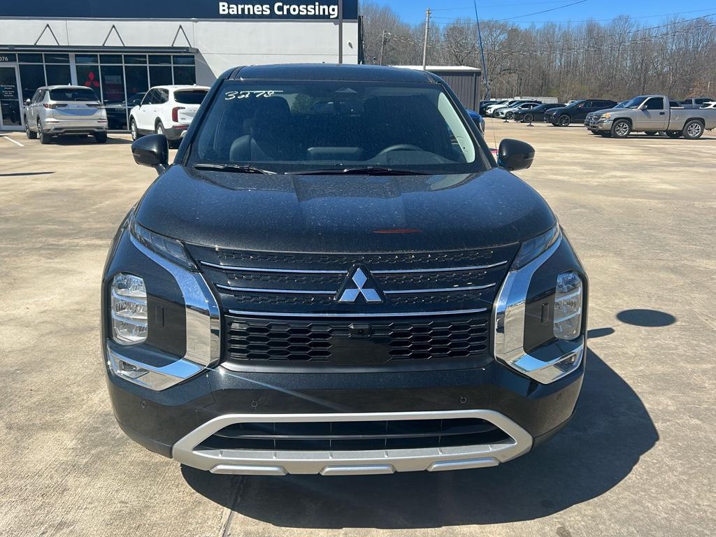 2025 Mitsubishi Outlander PHEV SE photo 2