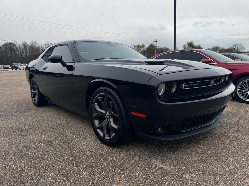 Used 2018 Dodge Challenger SXT Coupe