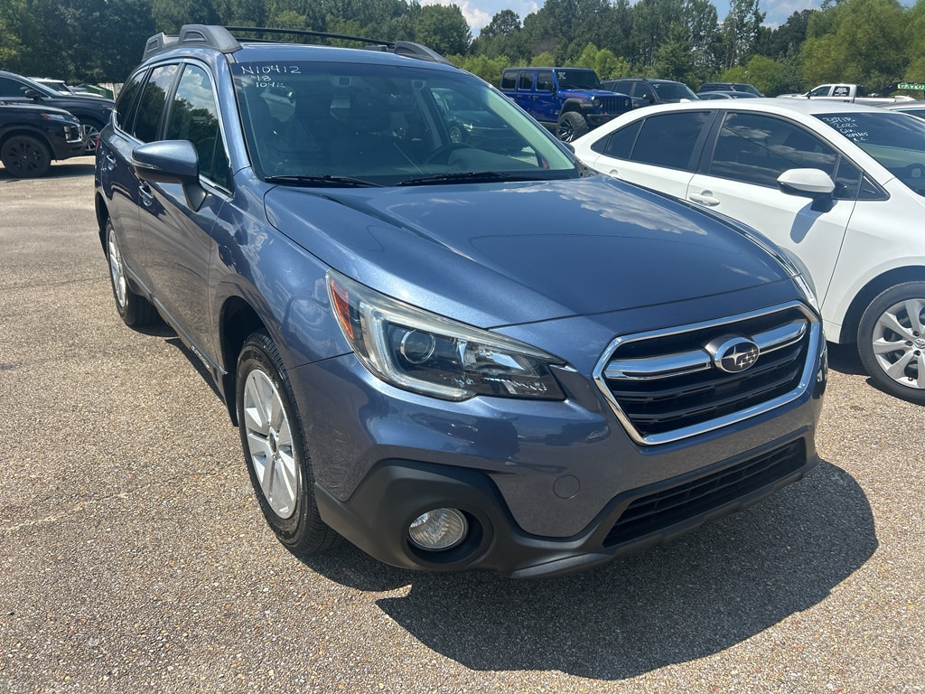 Used 2018 Subaru Outback 2.5i Premium with EyeSight, Blind Spot Detection, Rear Cross Traffic Alert, Power Rear Gate, High Beam Assist, Moonroof, Navigation, and Starlink SUV