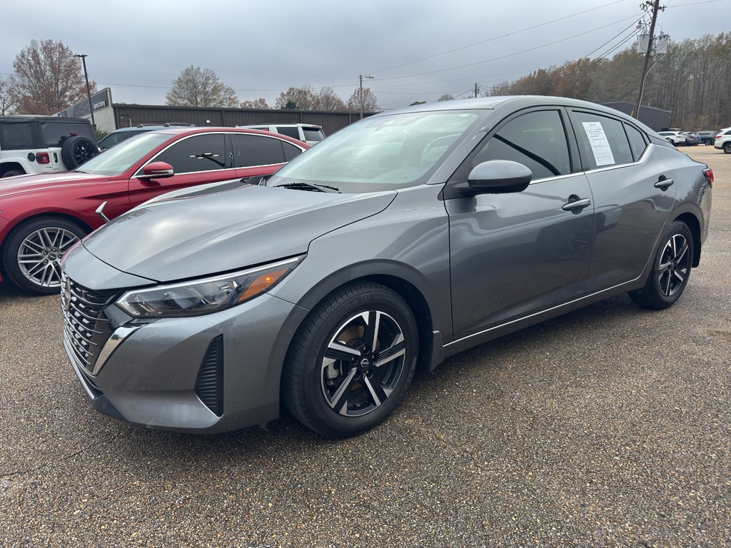 2024 Nissan Sentra SV's photo