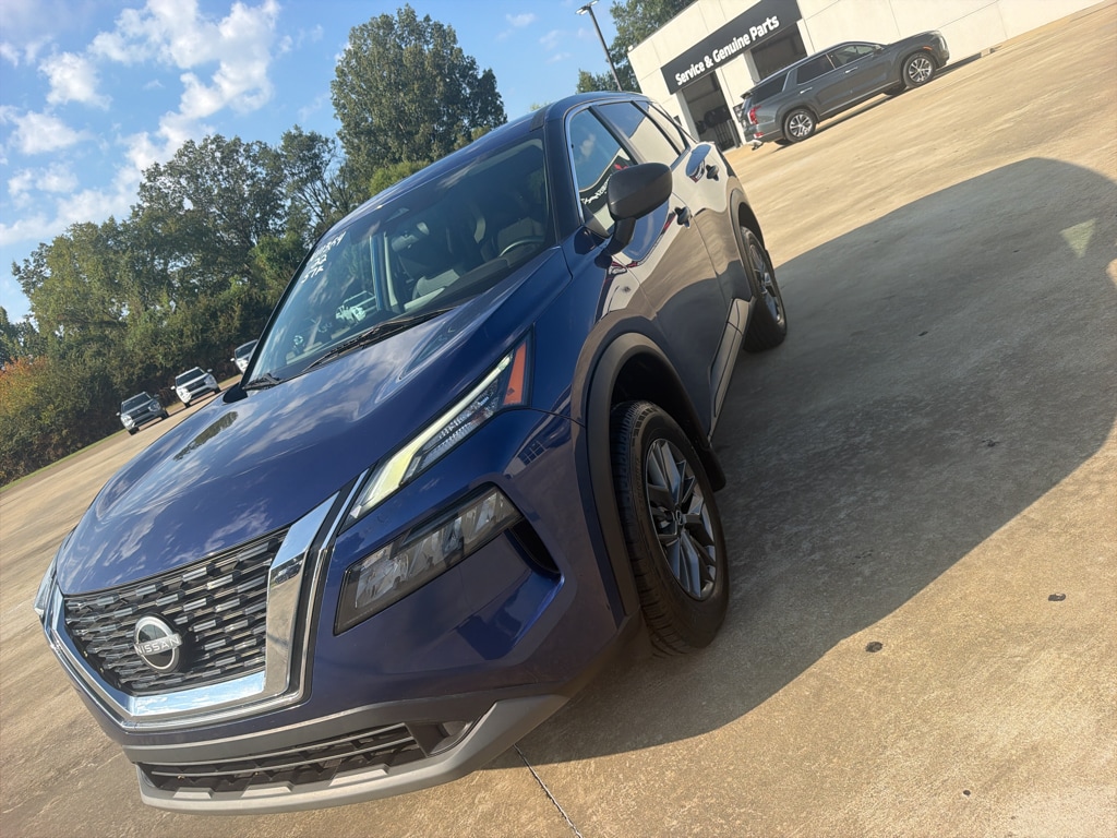 Used 2022 Nissan Rogue S SUV