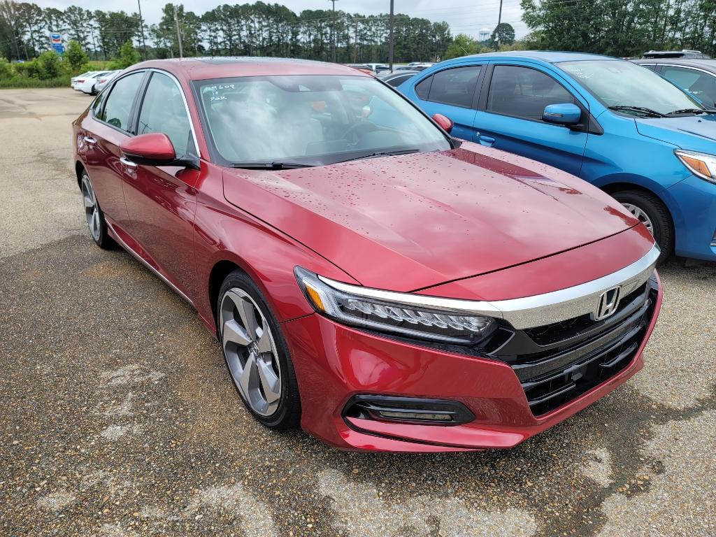 Used 2018 Honda Accord Touring with VIN 1HGCV2F96JA034165 for sale in Saltillo, MS