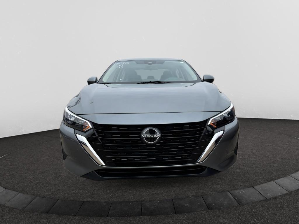2024 Nissan Sentra SV's photo