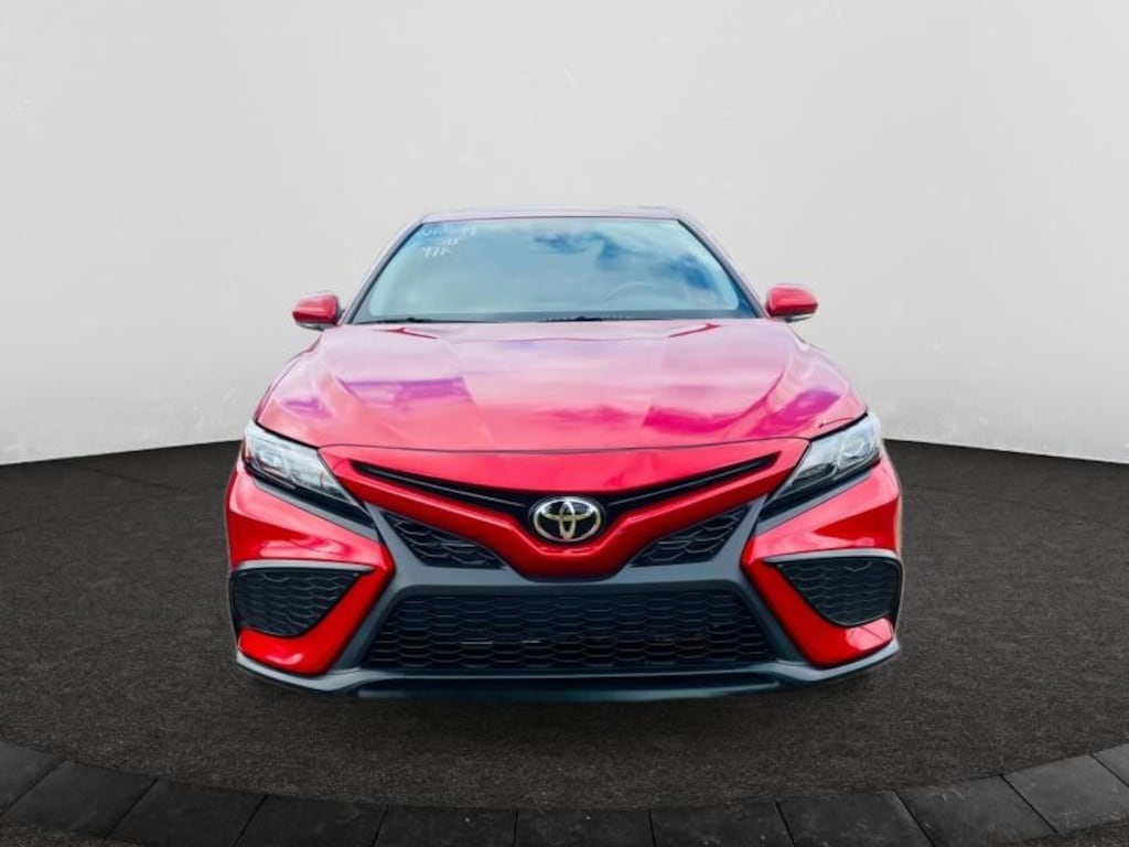Used 2024 Toyota Camry SE Sedan