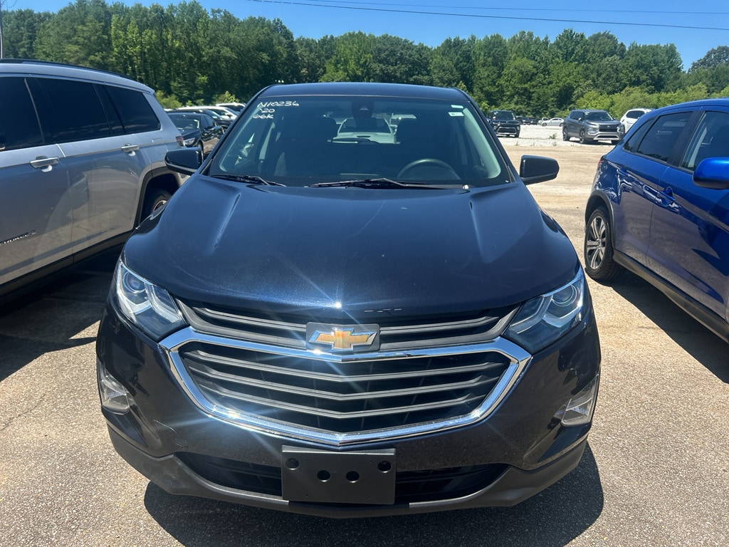 Used 2020 Chevrolet Equinox LT with VIN 2GNAXUEV2L6243582 for sale in Saltillo, MS