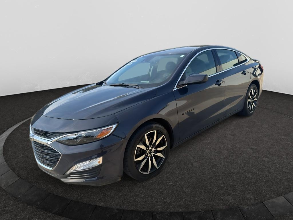 Used 2025 Chevrolet Malibu RS Sedan