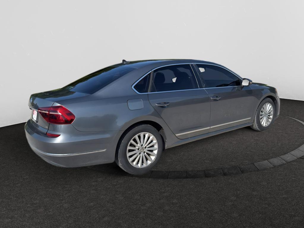 Used 2017 Volkswagen Passat 1.8T SE Sedan