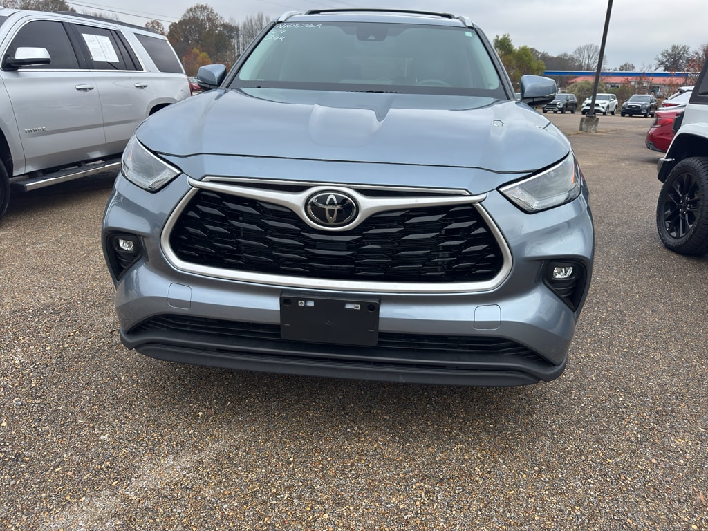 Used 2024 Toyota Highlander XLE SUV