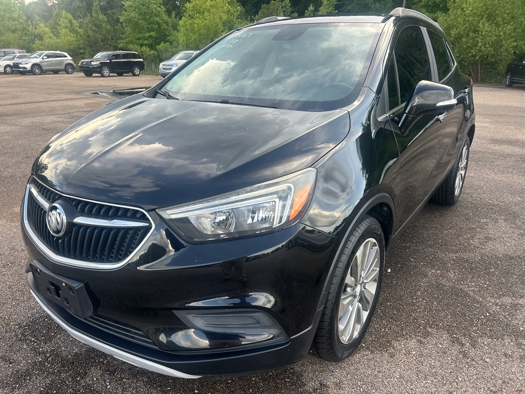 2018 Buick Encore Preferred's photo