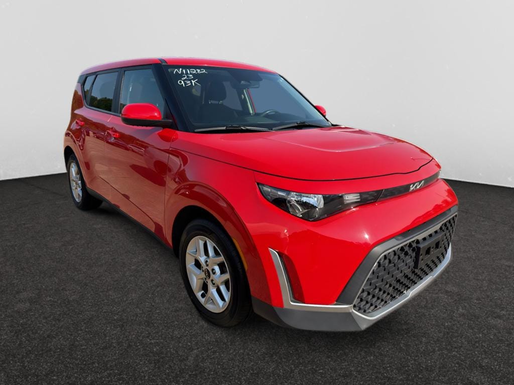 Used 2023 Kia Soul LX Hatchback