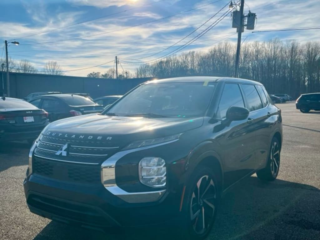 Used 2022 Mitsubishi Outlander ES CUV