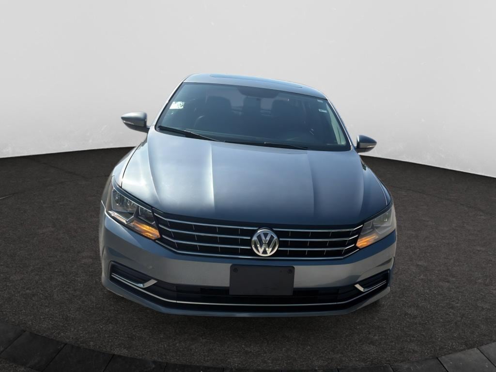 Used 2017 Volkswagen Passat 1.8T SE Sedan