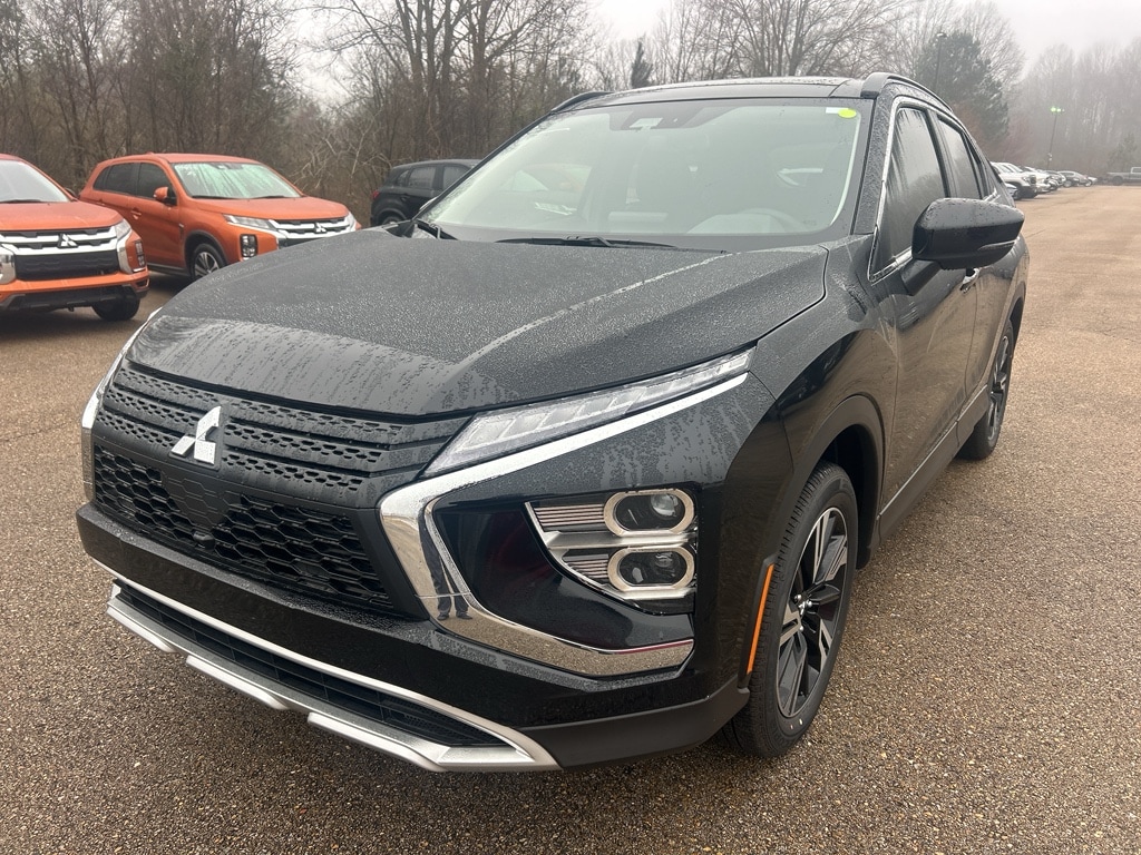 2026 Mitsubishi Eclipse Cross SE's photo