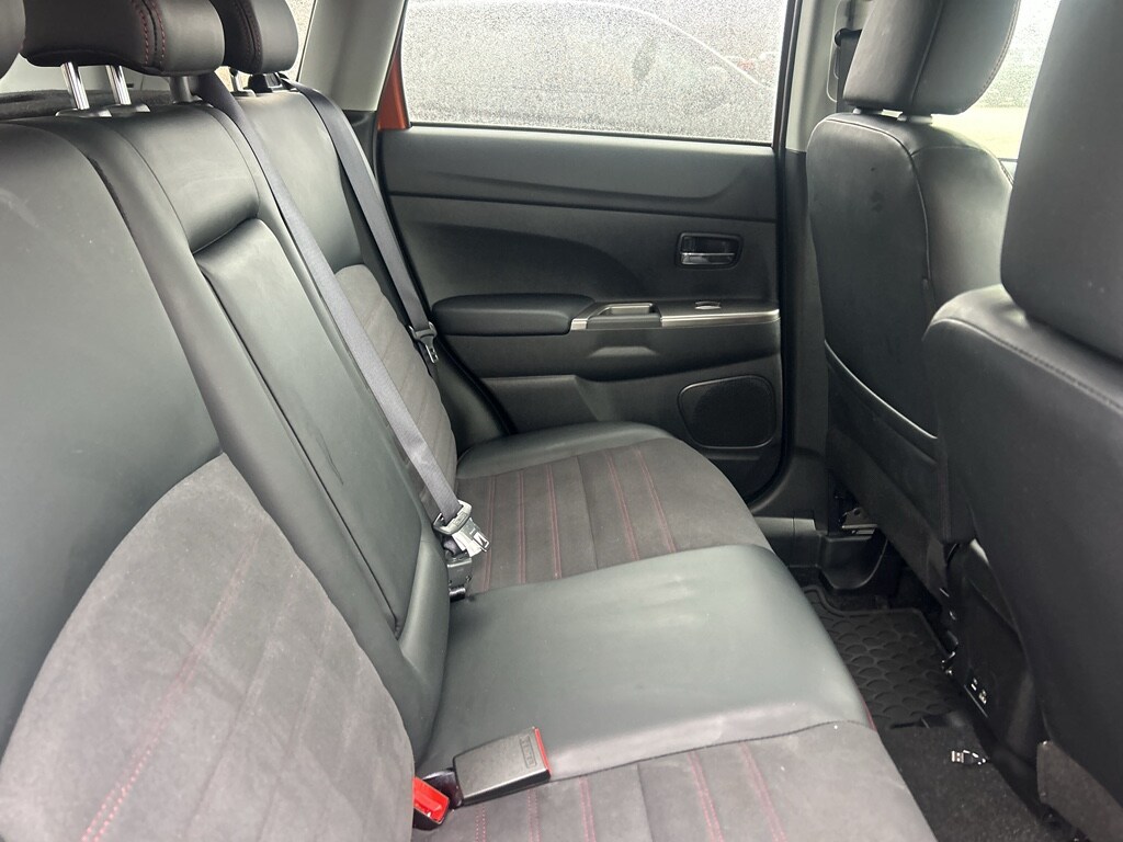 2025 Mitsubishi Outlander Sport SE - Photo 8