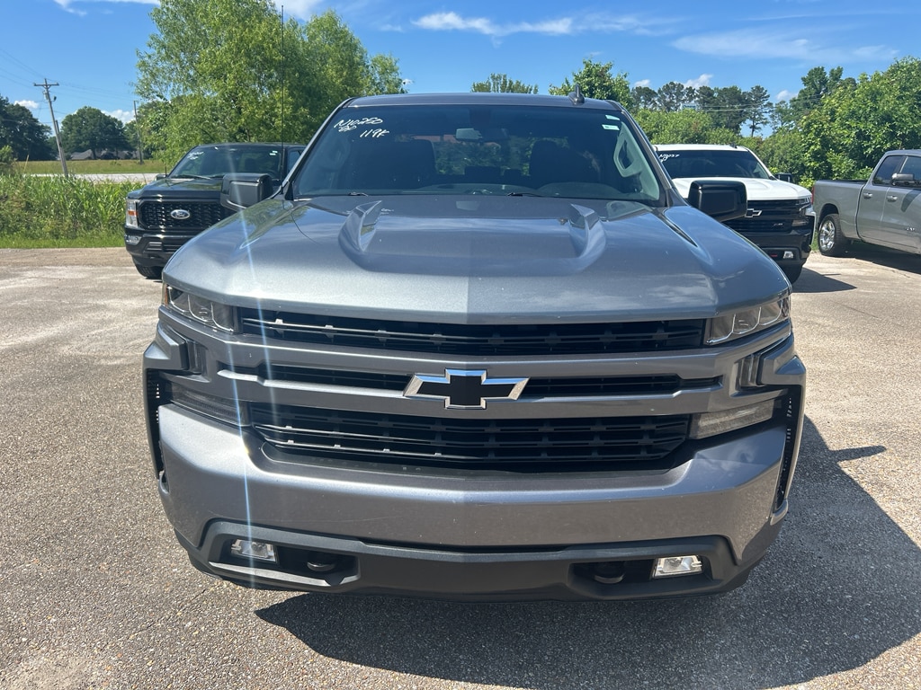 Used 2020 Chevrolet Silverado 1500 RST with VIN 3GCUYEED4LG162359 for sale in Saltillo, MS