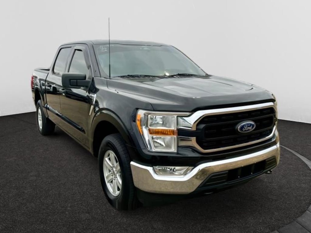 Used 2022 Ford F-150 XLT Truck SuperCrew Cab