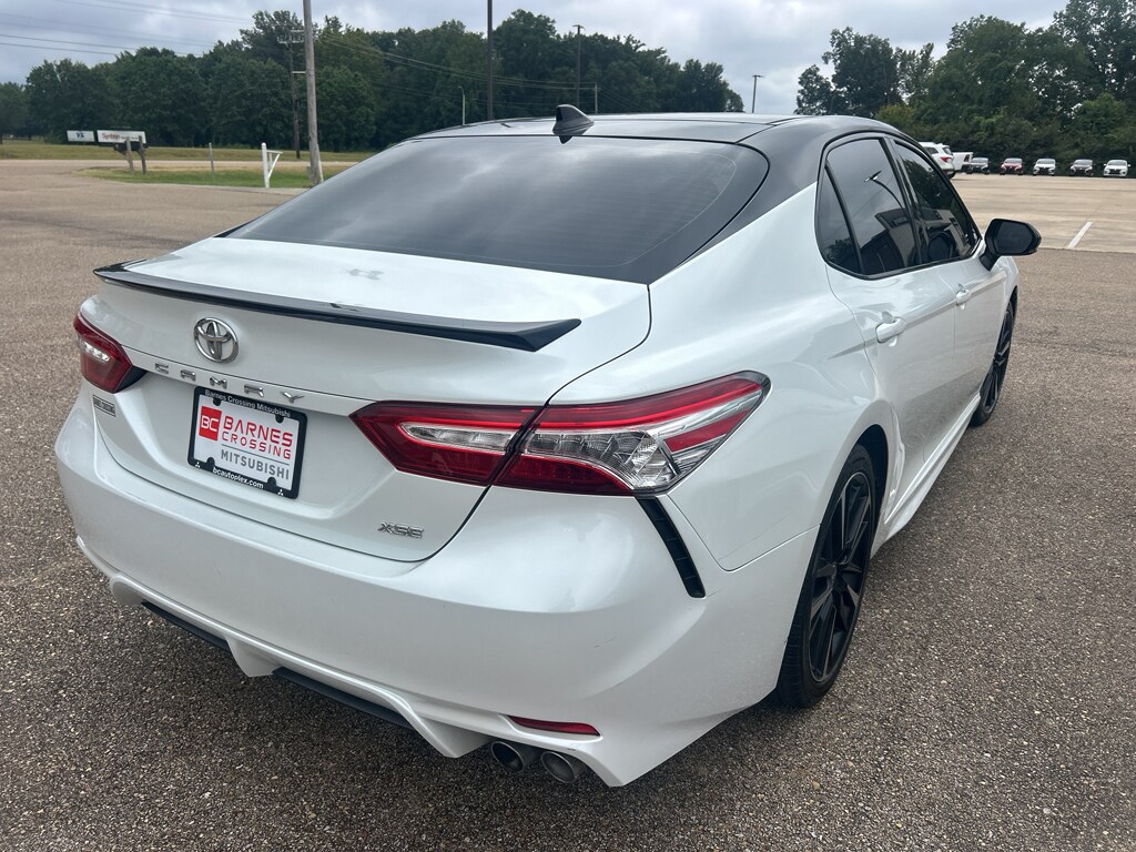 2020 Toyota Camry XSE photo 4