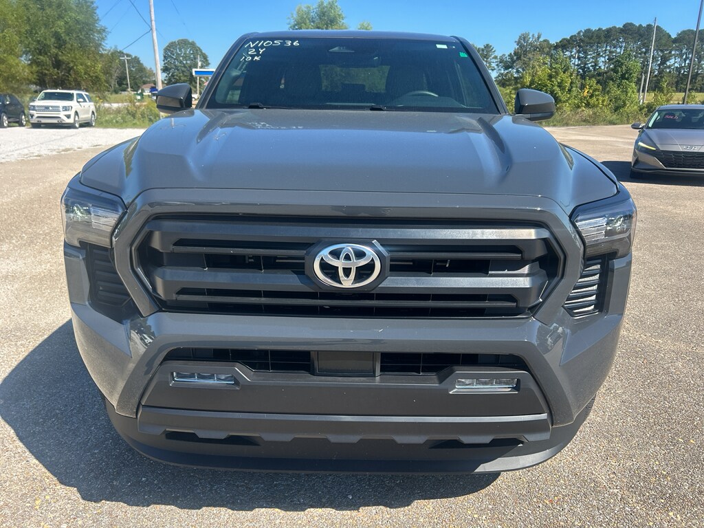 2024 Toyota Tacoma SR5 photo 2