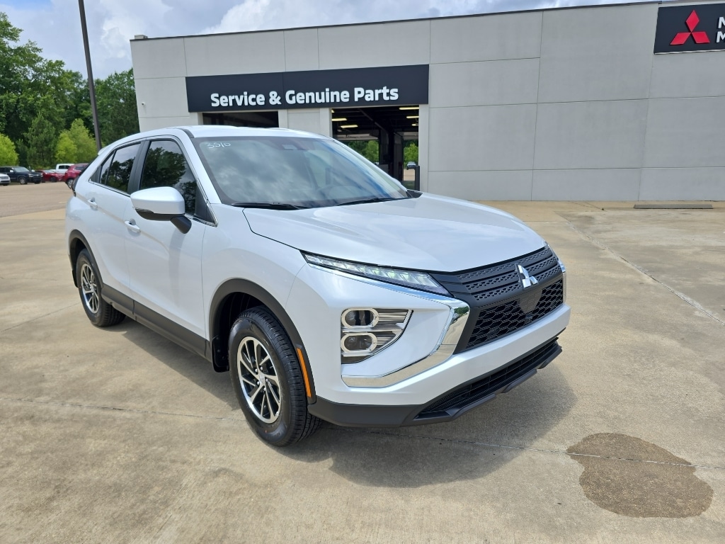 2026 Mitsubishi Eclipse Cross ES S-AWC's photo