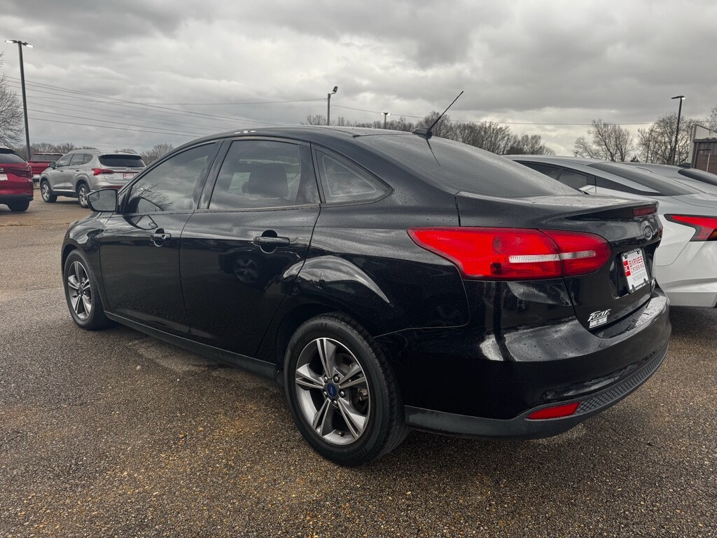 Used 2017 Ford Focus SE Sedan
