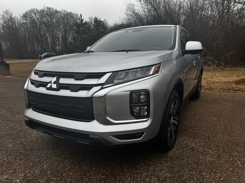 2026 Mitsubishi Outlander Sport ES's photo