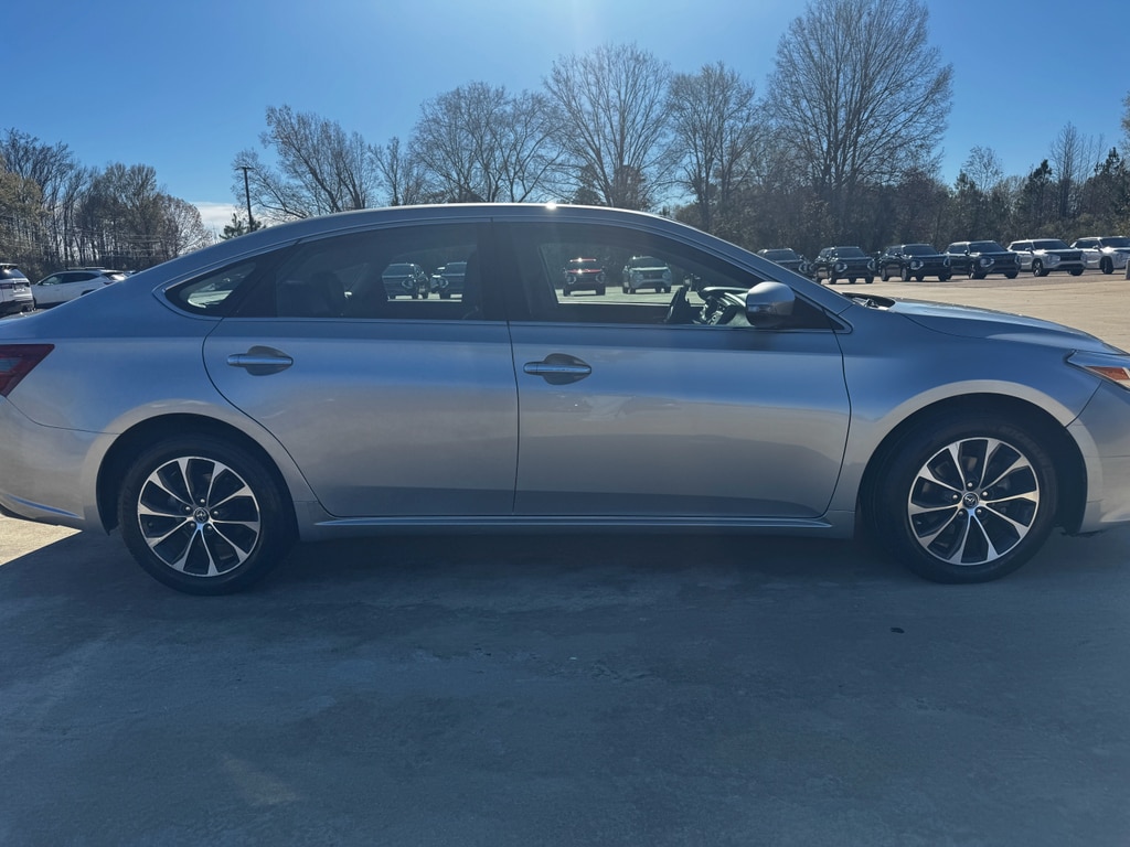 Used 2016 Toyota Avalon XLE Sedan