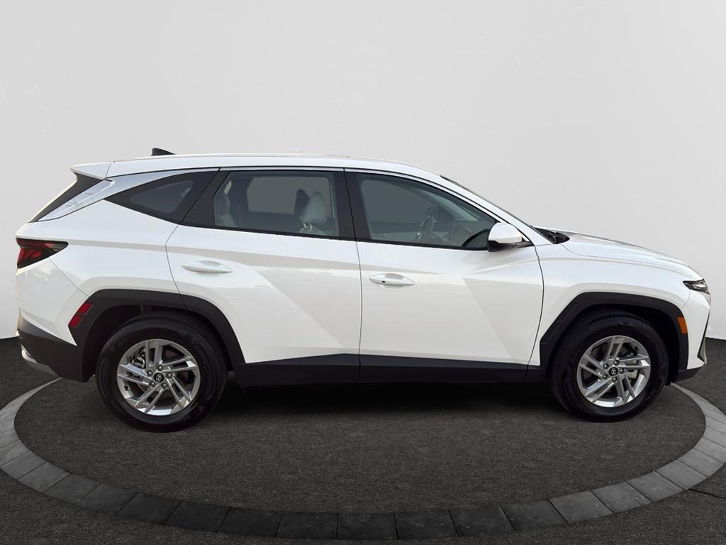 2025 Hyundai Tucson SE Sport photo 4
