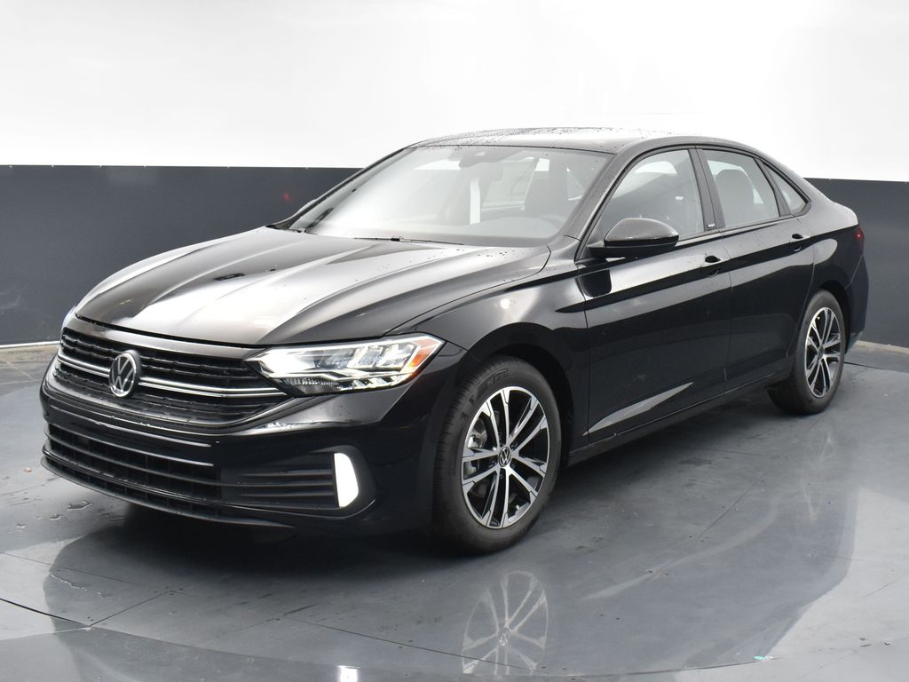 2024 Volkswagen Jetta Sport photo 3