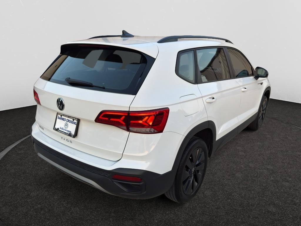 2024 Volkswagen Taos S photo 3