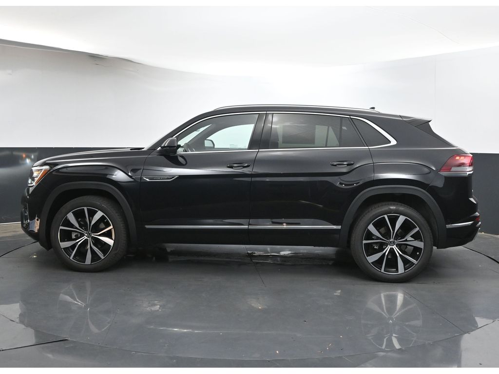 2026 Volkswagen Atlas Cross Sport SEL Premium R-Line photo 2