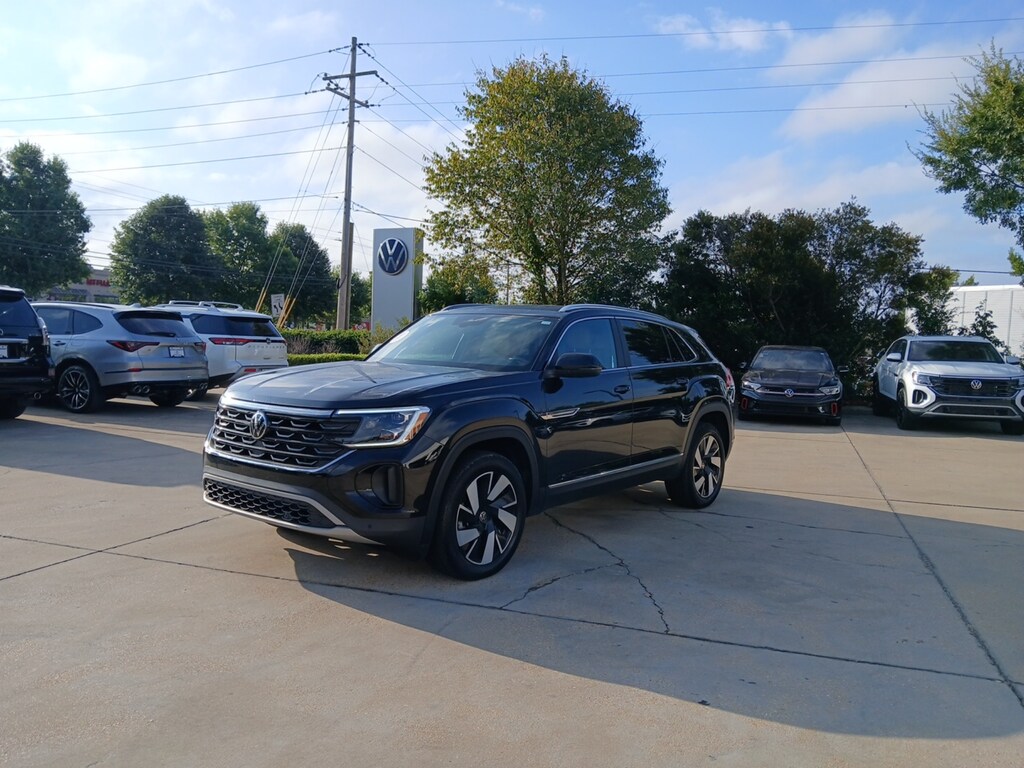 Used 2025 Volkswagen Atlas Cross Sport 2.0T SEL Sport Utility