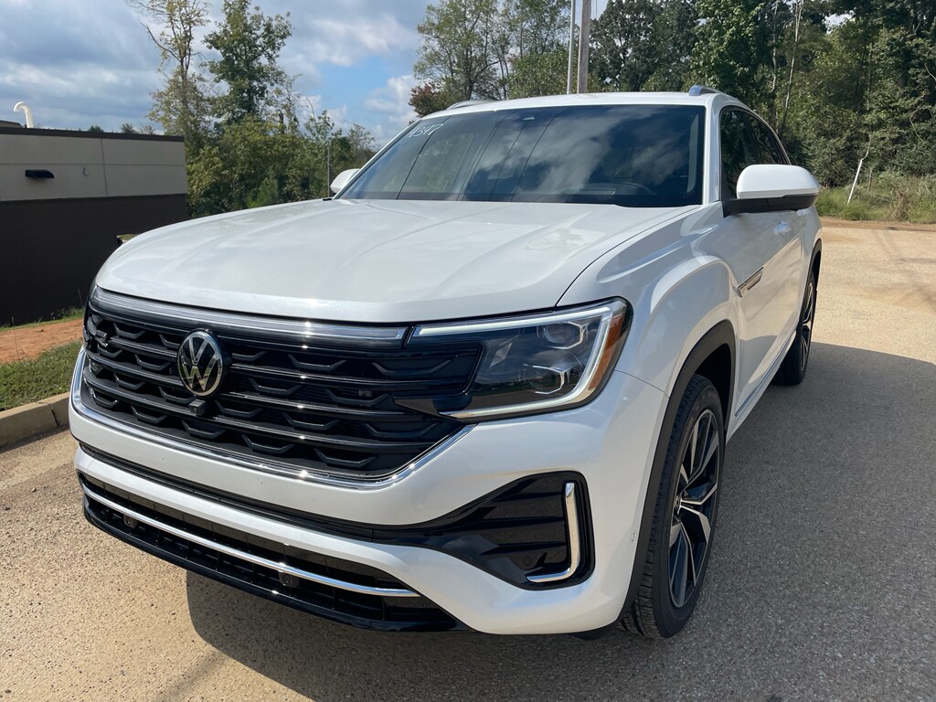 2026 Volkswagen Atlas Cross Sport SEL Premium R-Line photo 4