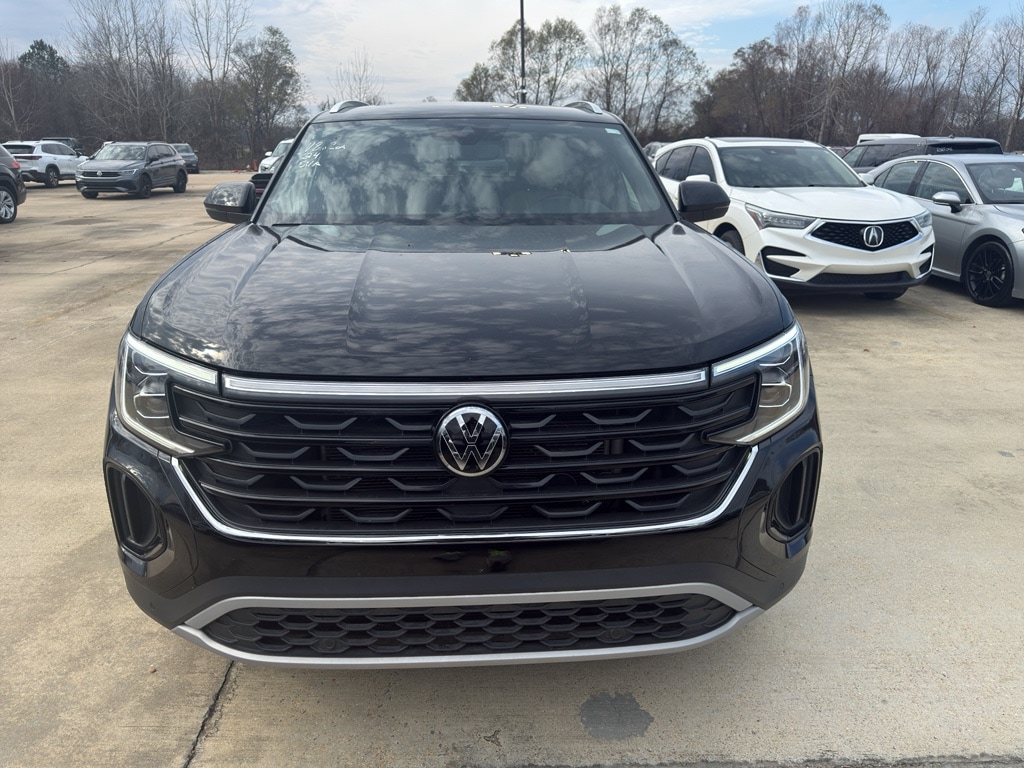 Certified 2024 Volkswagen Atlas Cross Sport 2.0T SE w/Technology Sport Utility