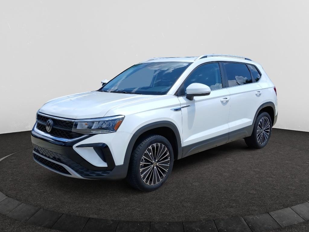 Used 2024 Volkswagen Taos SE Sport Utility