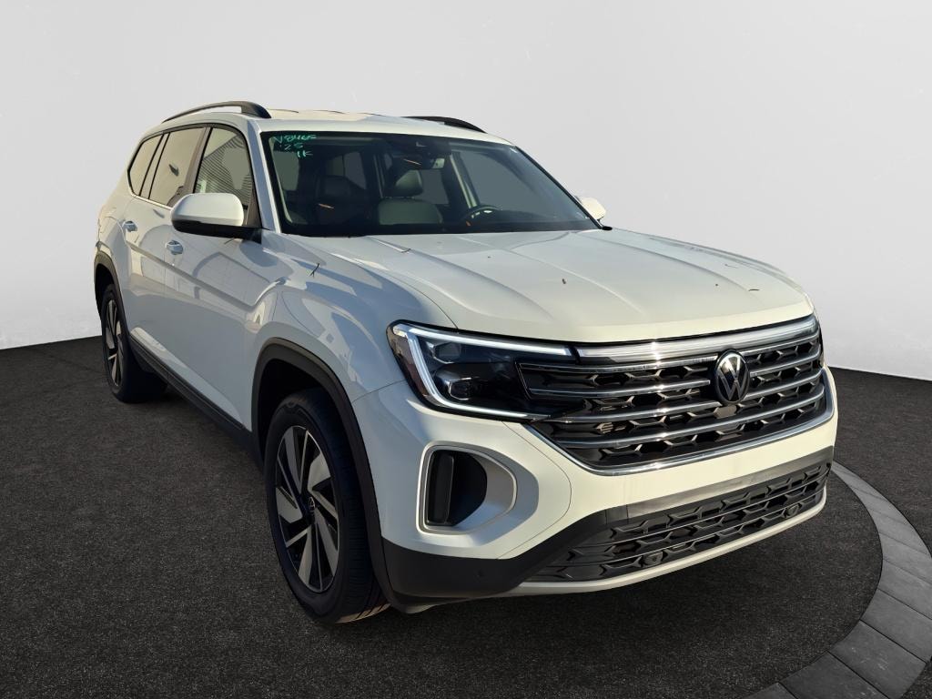 Used 2025 Volkswagen Atlas 2.0T SE w/Technology Sport Utility