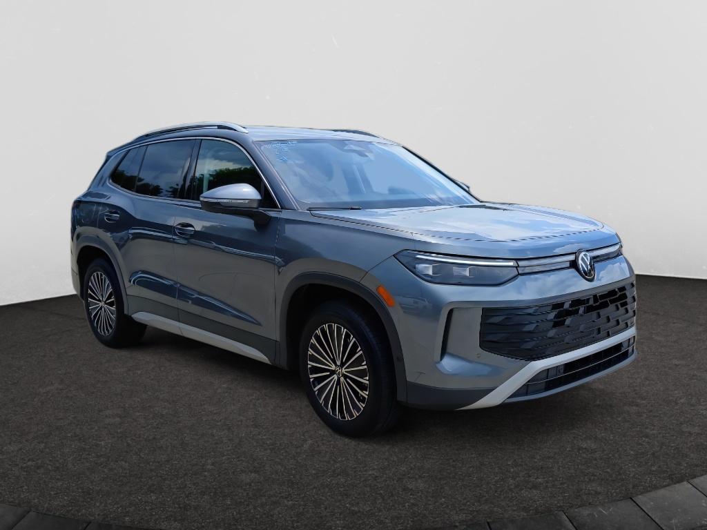 2025 Volkswagen Tiguan 2.0T S's photo
