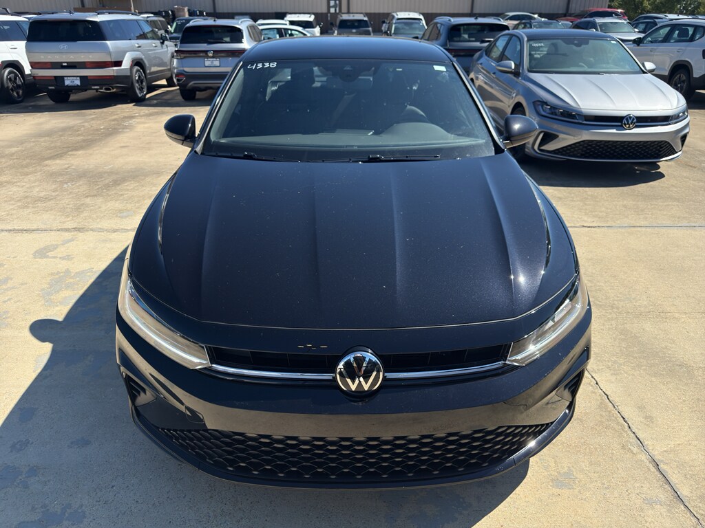 2026 Volkswagen Jetta Sport photo 2