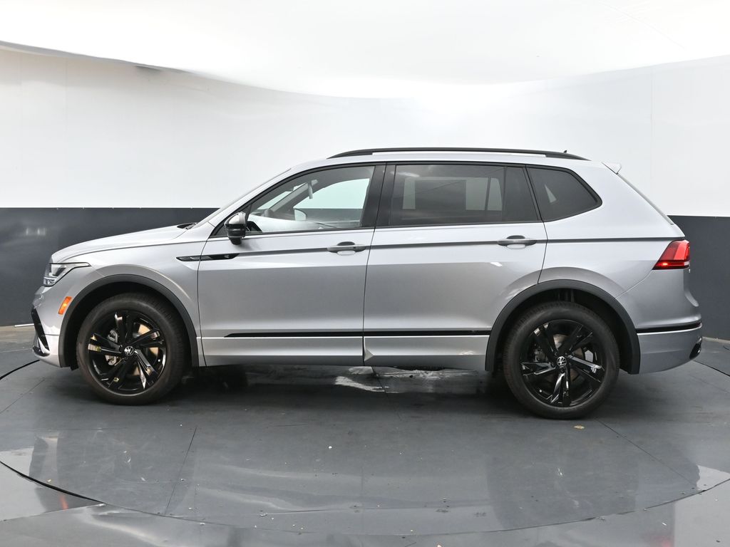 2024 Volkswagen Tiguan SE R-Line Black photo 4